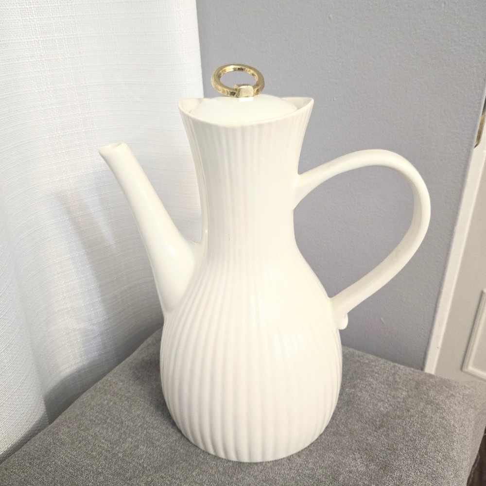 Vtg Hall Coffee Pot Ribbed Metal Link Finial Lid 8 Cup USA